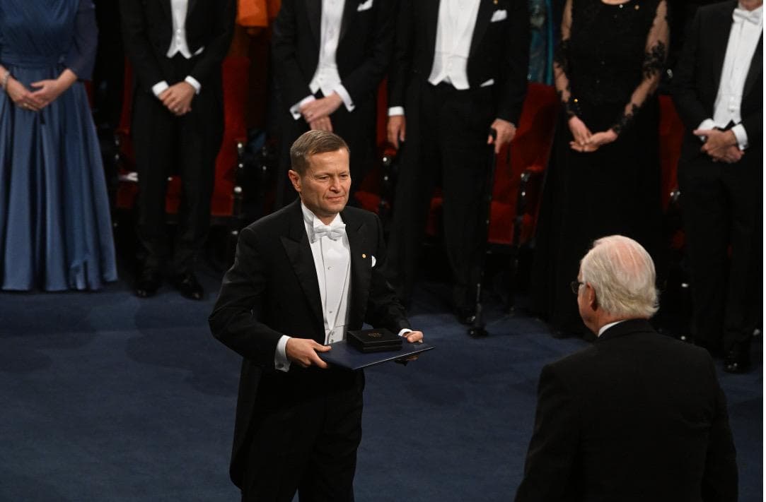 Ferenc Krausz receiving the Nobel Prize in Physics at the Nobel Prize ceremony in Stockholm